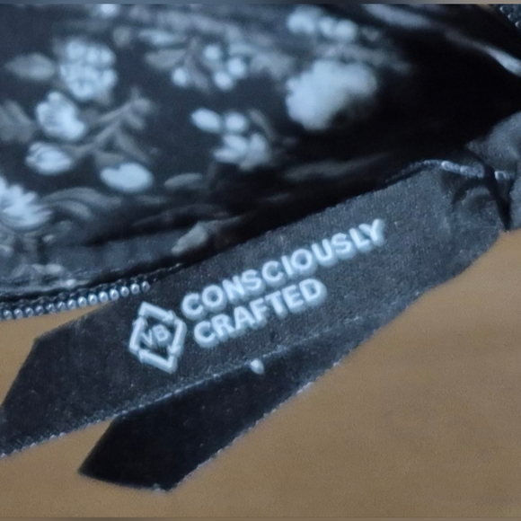 VERA BRADLEY Zip ID Case & Lanyard - Cards, Key Chain - Picture 6 of 9